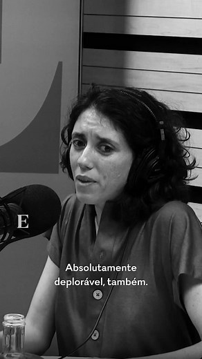 Na segunda parte da conversa com Bernardo Mendonça, no podcast "A Beleza das Pequenas Coisas", Catarina Vasconcelos fala do poder do amor e da liberdade e responde à questão surpresa colocada pela sua companheira, a cineasta Cláudia Varejão, sobre como vê neste momento a cidade de Lisboa. O que a inquieta, preocupa e estimula? O que acha belo e feio no que se passa na sua cidade? A resposta está neste vídeo e a conversa pode ser ouvida, na íntegra, em https://expresso.pt/podcasts/a-beleza-das-pe
