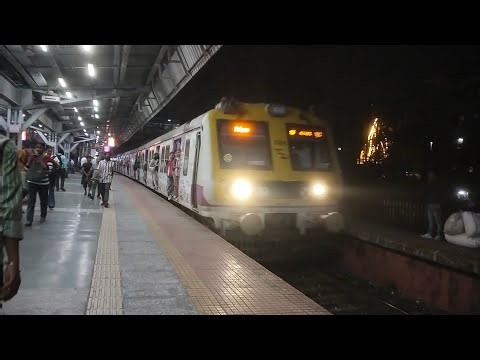Night local trains live in the railway station video | Mumbai Central line Indian railways video