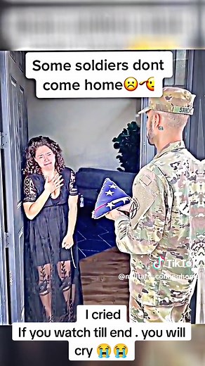 Heartbreaking Military Homecoming Reunions
