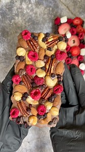 77K views · 1K reactions | Indulge in exquisite artisan chocolate! ✨ Experience the magic of handcrafted creations featuring a symphony of flavors: nutty richness, vibrant freeze-dried berries, and a touch of coastal charm with delicate seashells.  Find your bliss. #ArtisanChocolate #HandmadeTreats #Indulge#gifts #gift #chocolates #veganchocolate #giftforher #chocolatelover | The Unique Chocolate | Facebook