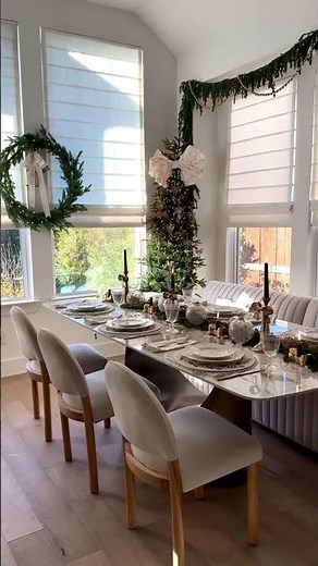 Christmas Dining Table Setup | Holiday Decorating Ideas