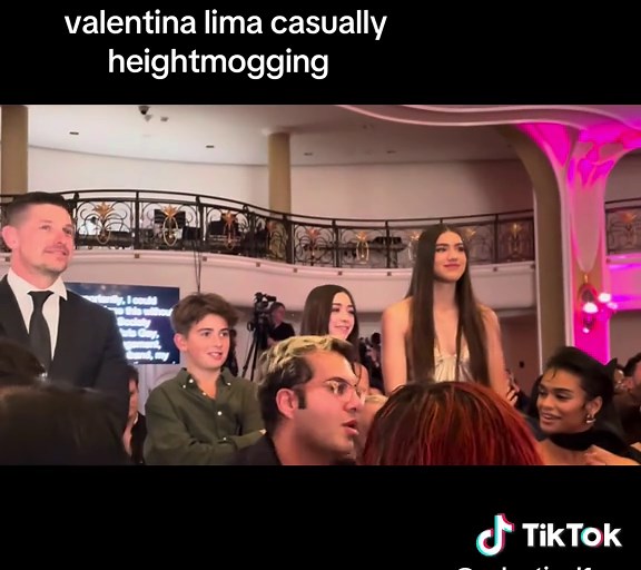 literal model wth @VAL🩷 #valentinalima #valentinalimajaric #valentinal1ma #foryoupage #fyp #fypシ #omgpage #trending #viral #blowup #xyzbca #adrianalima #adrianalimadaughter