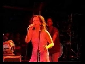 Björk -Glastonbury 1994-One Day