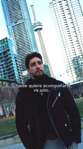 Alejandro Bosch González on Instagram: "No todos van a entender tu proceso. ♥️🐺🧠 Y está bien. Si nadie quiere acompañarte, ve solo. #toronto #canada #motivacion"