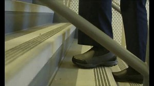 Superthotics TV Spot, 'Sore Aching Feet: Free Memory Foam Slippers'