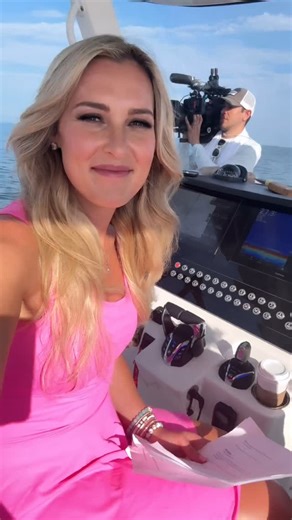 Lauren Screeden on Instagram: "saltwater is nature’s setting spray 💋 epic few days with my @discoverboating fam 🩵 #SeeYouOutHere #boating #tampabay #boatinglifestyle #florida #videoshoot"