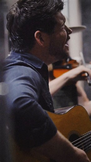Some of the best jam sessions happen on the bus 🚍 | Shane Smith & the Saints