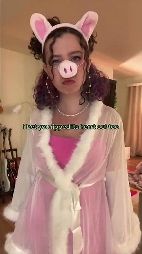 miss piggy halloween costume reveal! #halloween #muppets #MissPiggy
