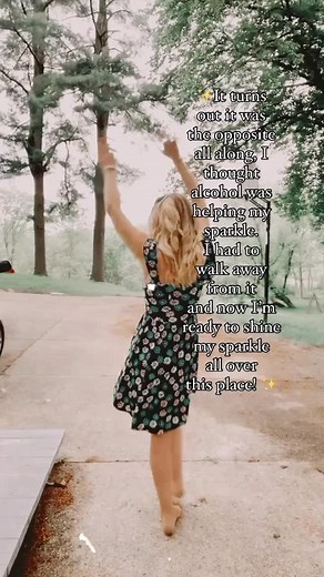 💖 Keep Calm and Sparkle On ✨✨✨ And follow me @the_emy_sparkles for more ✨✨✨✨💖 #theemysparkles #emysparkle #sparkleon #sparkle #neverletanyonedullyoursparkle✨ | Emy Sparkles