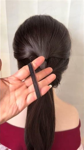 Master the Perfect Low Ponytail: Braiding for Beginners
