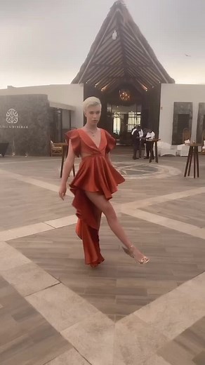 don’t mind me slightly drunk tryna pu$$y stunt in cancun #flomilli #cancun #fashion #asos #asosdress #boysinheels #boysinmakeup #boysindresses