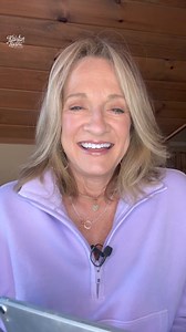 In this video you will learn some of the reasons why your cat may be constipated, including not drinking enough water leading to dehydration. Senior cats are more susceptible to dehydration, and thus constipation. This condition may indicate a serious medical condition, so make an appointment with your veterinarian as soon as possible. The advice I share is not a replacement for a veterinary diagnosis or treatment. Please seek veterinary care for your cat if they are constipated. #cat #catadvice