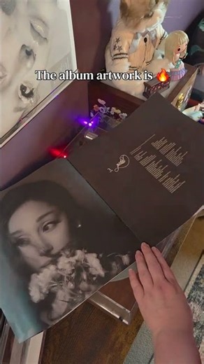 Unbox Ariana Grande Petal Target exclusive vinyl #vinylrecords #arianagrande #petal #unboxing