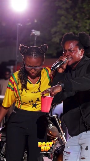 Let's RESET at Beat & Sip: Evandy Rave = loud music 🔊 mad vibes + free drinks & khebab