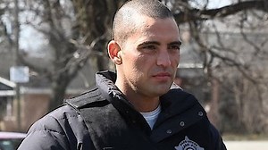 Watch Chicago PD Season 10 Episode 20 - Fight