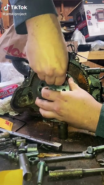 Best Methods for Cleaning Flywheel Cases