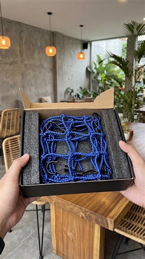 Motorcycle Helmet Net with 6 Hooks - Accessory Guide