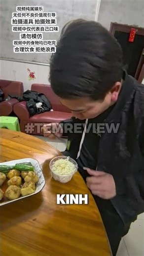 A 'painful' food prank with my best friend #temreview #memes #memevietnam #meme #funny #haihuoc