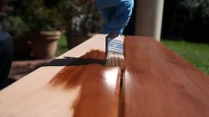 55K views · 247 reactions | Aprendé como proteger tus muebles y superficies de madera. Mirá nuestro tutorial. | INCA Pinturas | Facebook