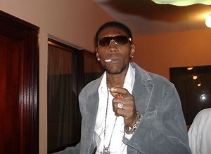 VIRGINITY - Vybz Kartel - LETRAS.COM