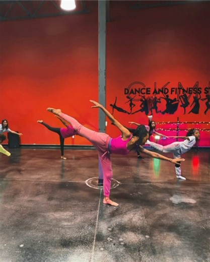 PARALYZED 🩵 Contemporary/Lyrical classes in Katy! 📆 Wednesdays at 5 pm (7 ) 📆 Thursdays at 11 am (17 ) 📍 CKMD Dance and Fitness Studio, Katy TX 🎶 Paralyzed - NF Choreography: @Chantelle Kayla Marie Duesbury #contemporary #lyrical #katytx #dance #dancer