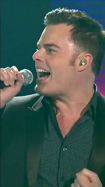 Marc Martel - "Somebody to Love" for Céline Dion