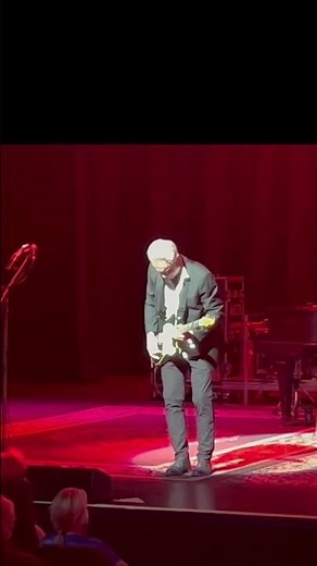 Guitar Solo Pat Benatar Hell is for Children #concert #live #livemusic