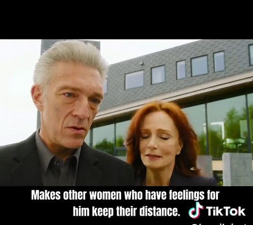 Magic clothes gave old man X-ray vision.#movie #shortvideo #shortfilm #TV #drama #fpy #film