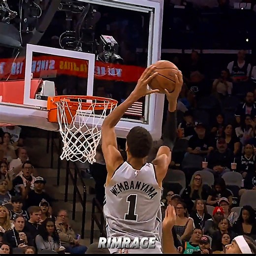 Wembanyama is absolute alien 👽 🥀 #nba #basketball