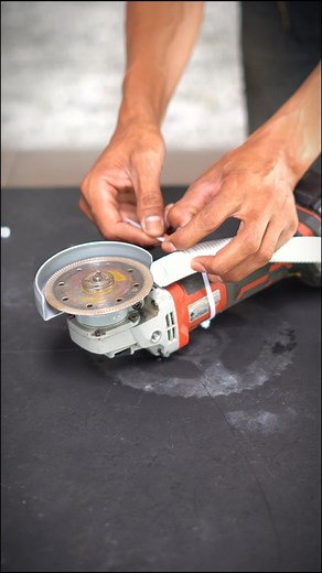 Quick Tip | Tile Cut with Grinder no smoke #reelsfb #facebookreels #reelsvideo #reels #fbreels #smartcrafts #quickcrafts #crafts #diy | Smart Crafts