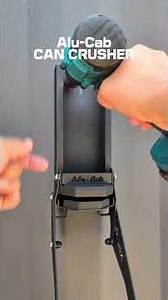 Alu-Cabの缶クラッシャーはガレージ等にも設置可能。週末のBBQパーティー等でも活躍する事間違い無し。