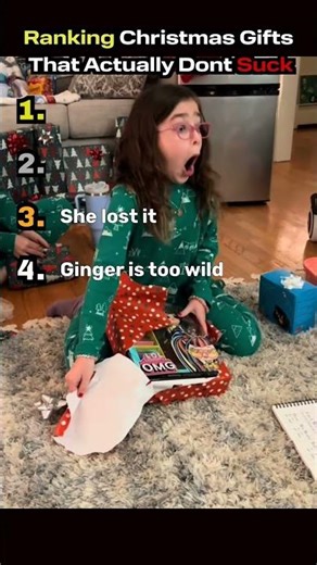 These Christmas reactions are UNREAL! 🎁😂