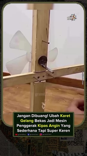 Gramd Fact on Instagram: "Kipas angin tanpa listrik ini bekerja menggunakan prinsip energi kinetik yang disimpan melalui puntiran karet gelang. Mekanisme ini melibatkan tiga titik tumpu di bagian belakang poros yang dihubungkan dengan karet, di mana saat Anda memutar baling-baling secara manual ke arah berlawanan, karet akan menegang dan menyimpan energi potensial elastis. Ketika dilepaskan, karet yang saling terhubung tersebut akan berusaha kembali ke bentuk semula, menarik poros secara konsist