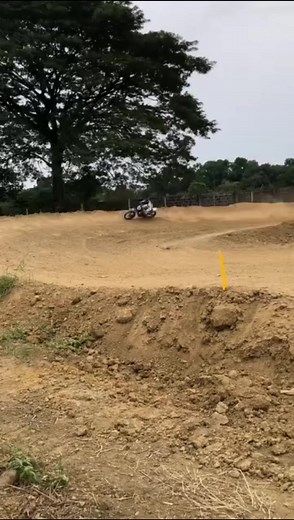 Bornok mangosong🇵🇭 joel Evans🇦🇺 and sam Larsen🇦🇺 free practice at TC22 sports promotion💪 #motocrosshighlights #motorcrosstiktok