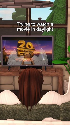 When you watch a movie in DAYLIGHT #bloxburg #roblox #bloxburgroblox #fyp #funny #relatable