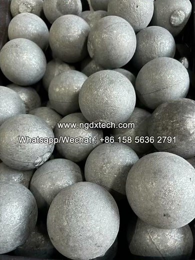 How to reduce the wear of the liner in a ball mill