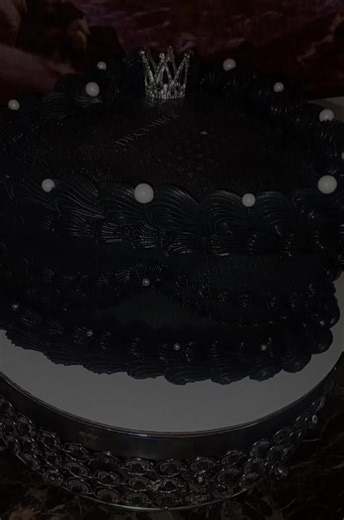 Heart shaped cake. 🖤🖤🖤 #heartcake #blackcake #december #foryoupage #paratiiiiiiiiiiiiiiiiiiiiiiiiiiiiiii