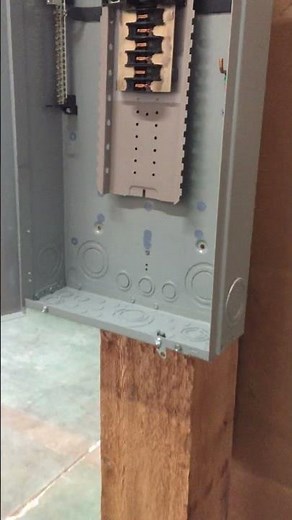 How to Open an OUTDOOR (Eaton C&H) Electric Panel