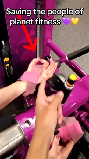 UUB on Instagram: "How to use lifting straps for beginners in the gym #gym #liftingstraps #straps #backdayworkout #liftingstrap"