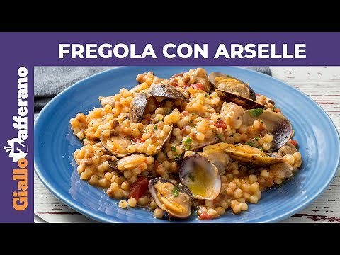 Fregola with Clams: A Sardinian Recipe