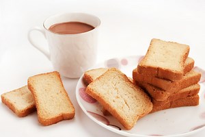 Rusk Side Effects: 6 Reasons Why You Must NOT Eat Too Many Toasts