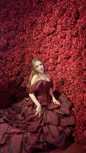 agent red as a princess