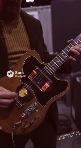 Vacuum Drive Electric Guitar: Integrated Tube Preamp