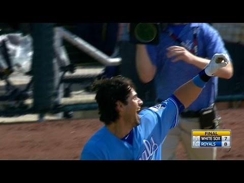 Eibner smacks walk-off single to right field
