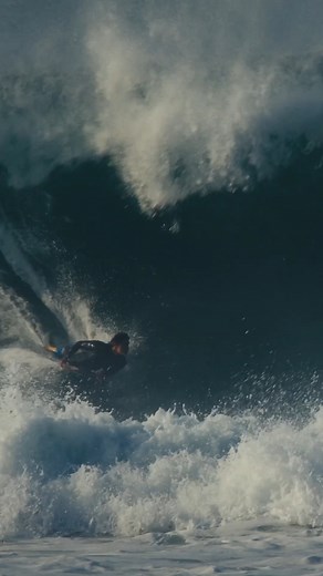 Want to ride as stylish as @matiasdiazcm? His new pro model, the #Method has landed in Europe 📦 Inspired by the iconic Guru template, this board has been fine-tuned with subtle tweaks to match Matias’ smooth, explosive style. Equipped with SDC concave, 1x Stringer, and Mesh for that perfect blend of control and pop. Pre-orders for the 2026 #Method are now live — don’t miss out. 🔗 Link in bio. #Method - @seaboule | Pride Bodyboards