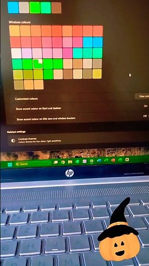 Make the taskbar any colour in Windows 11!