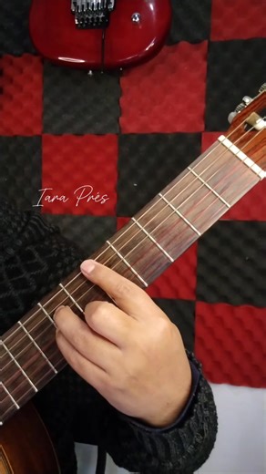 Nunca es suficiente Suscríbete y disfruta de tutoriales de mis arreglos, partituras y tablaturas, además de material exclusivo de guitarra hecho especialmente para ti. Y si deseas aprender a tocar este estilo, te invito a unirte a mis clases en línea. 🎶 #guitara #clasesenlinea #clasesdeguitarraonline #israpres | Isra Prés