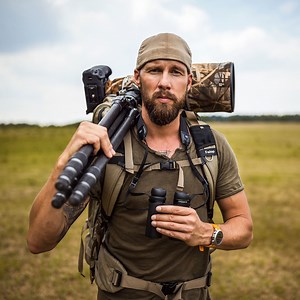 "If you want to save the planet, listen to this episode of 헚헿헲헶헻헲헿 헧헮헹헸혀 ️!" Stay tuned for tomorrow's new episode 朗. Our host Alexander Berth had the unique opportunity to interview Robert Marc Lehmann – marine biologist, scientific diver and (underwater) photographer ! https://fal.cn/GreinerTalks | Greiner AG | Facebook