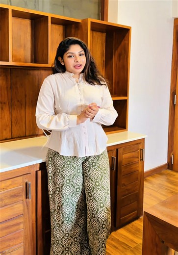 Valentine’s celebrate කරන්න එයත් එක්ක ඔයත් එන්න Chello Valentines zone එකට♥️ @raveen_tharuka ත් එදාට Perform කරනවා ඔන්න🫶♥️ Date : 14th of February Place : 📍 @havelockcitymall