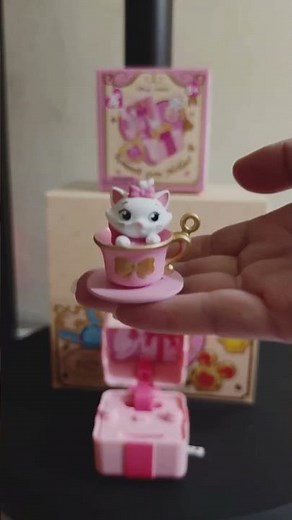 It’s all on the details #ilovemariecat #aristocatsmarie #mariecat #disney #disneymariecat